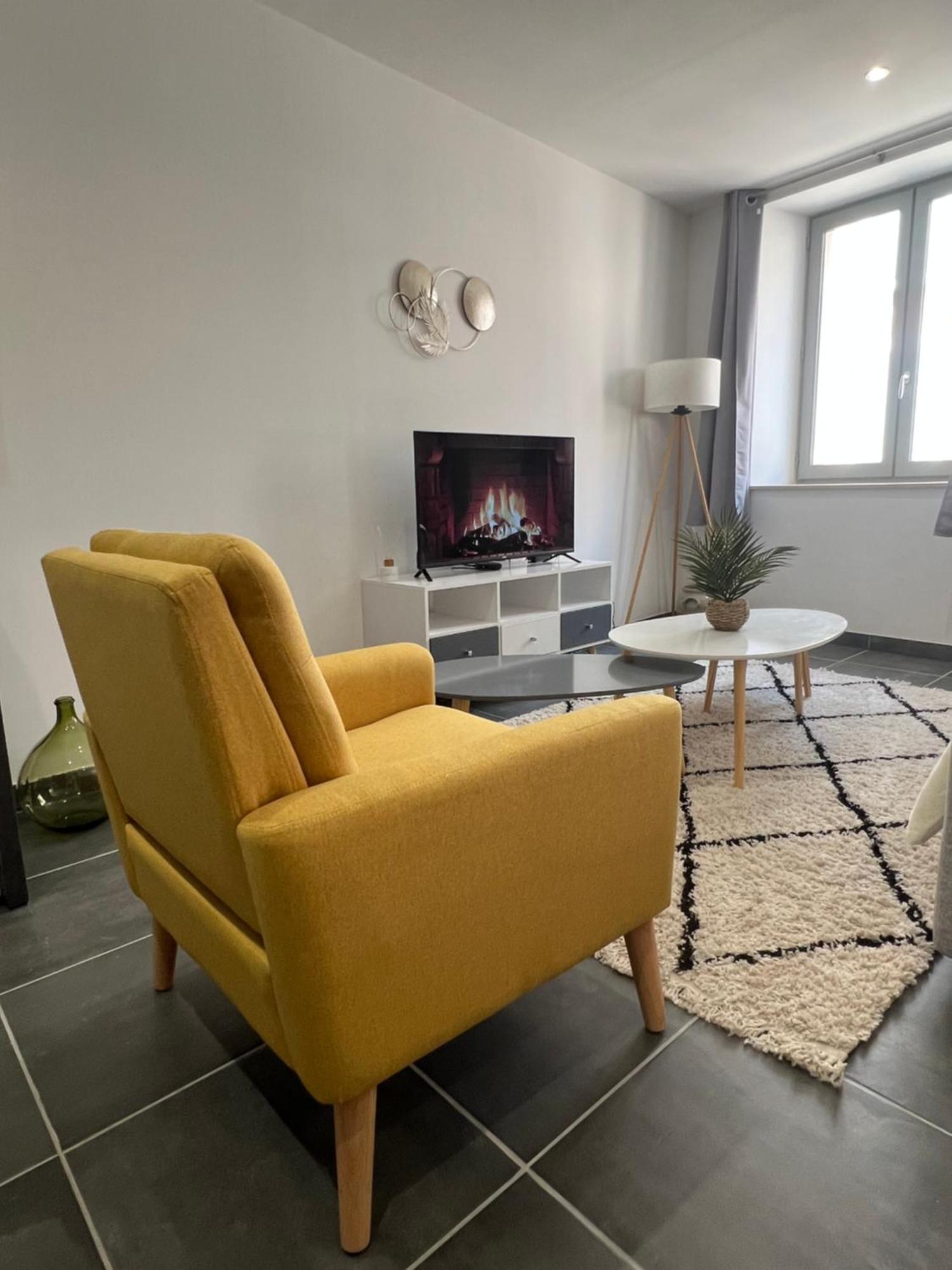 Le Cosy Apartment Crest Exterior photo